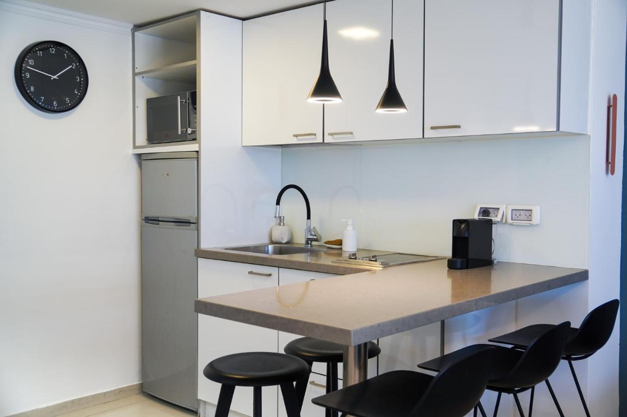Beachfront Boutique Apartment Herzliya Ngoại thất bức ảnh