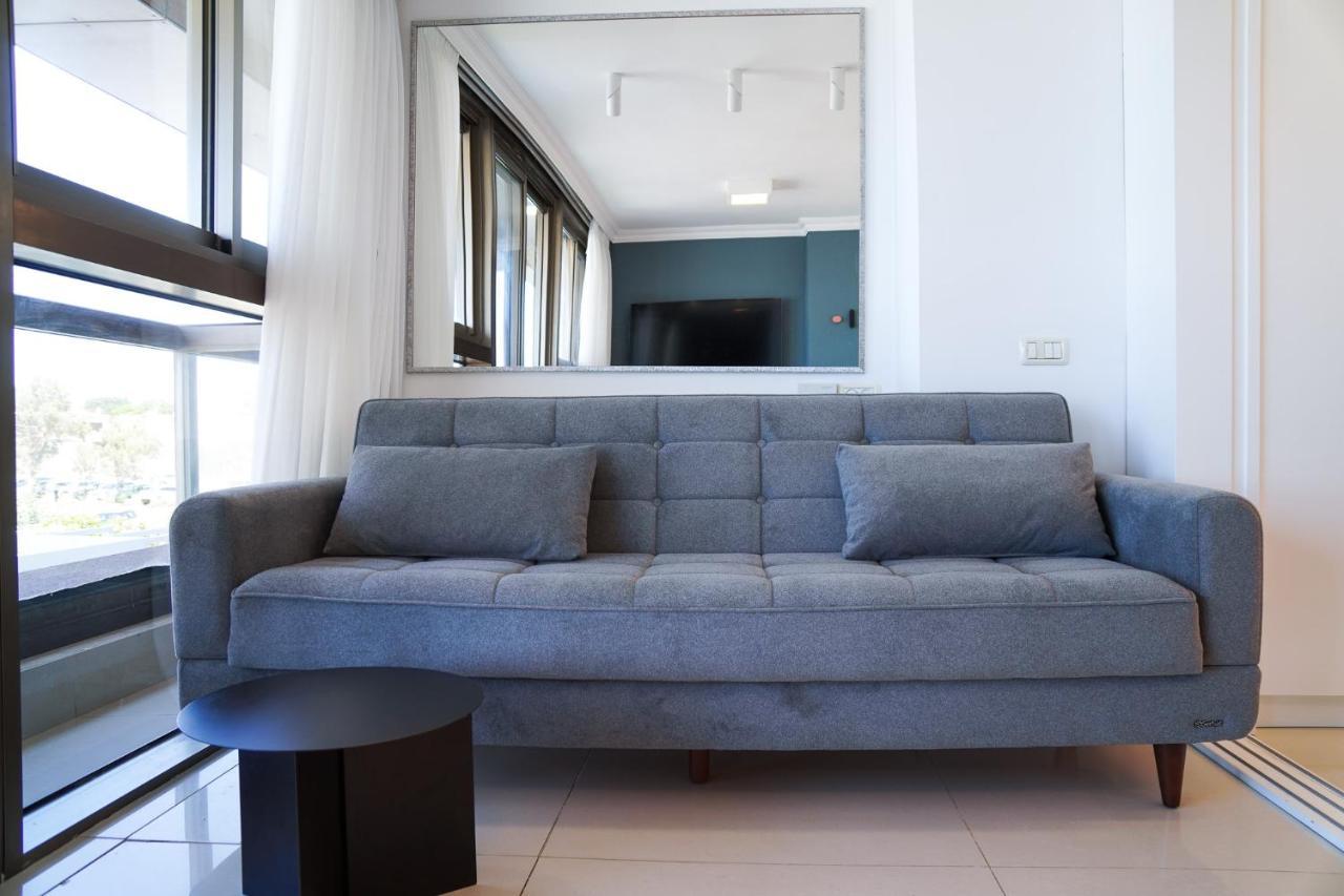 Beachfront Boutique Apartment Herzliya Ngoại thất bức ảnh