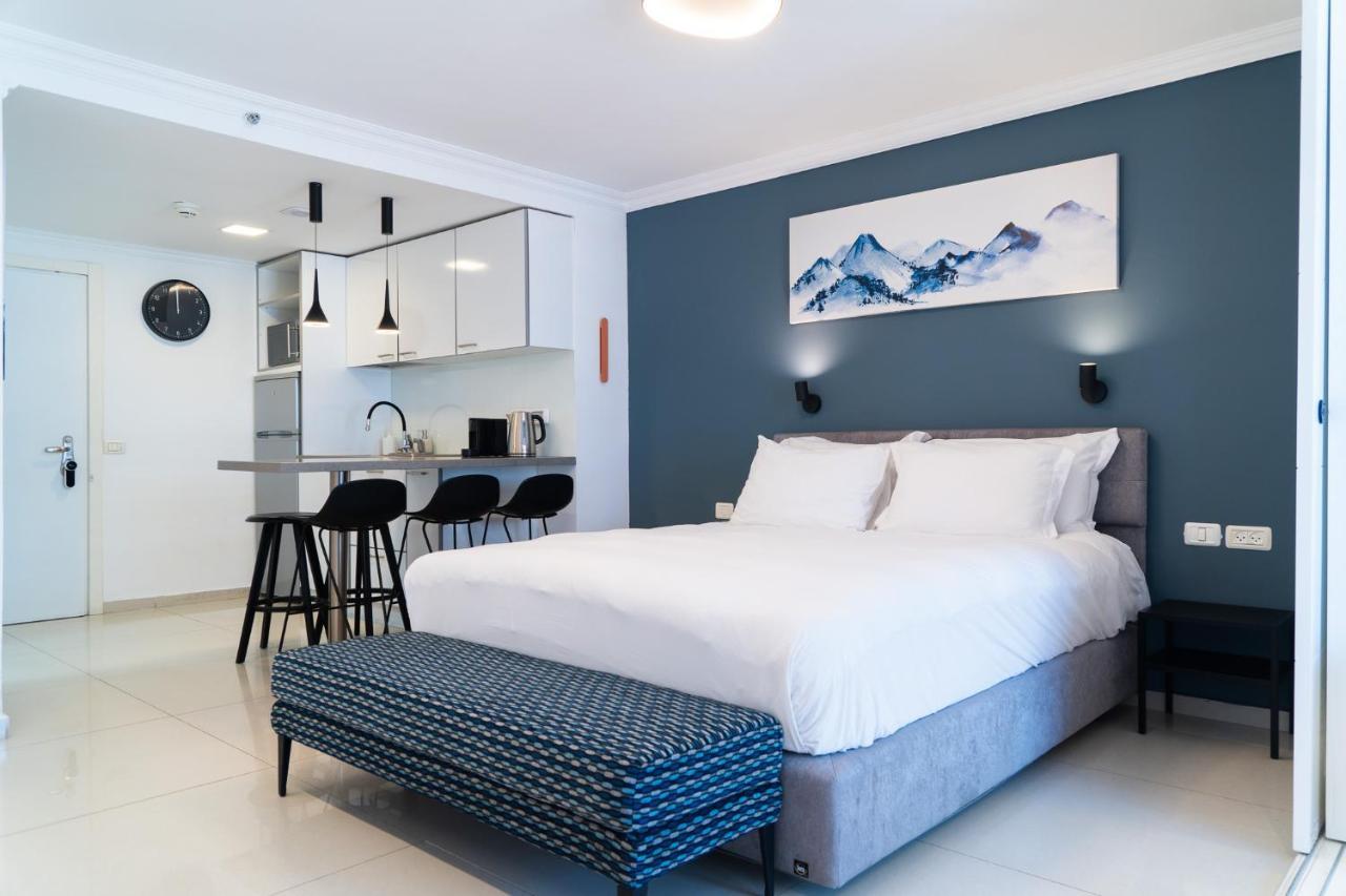 Beachfront Boutique Apartment Herzliya Ngoại thất bức ảnh